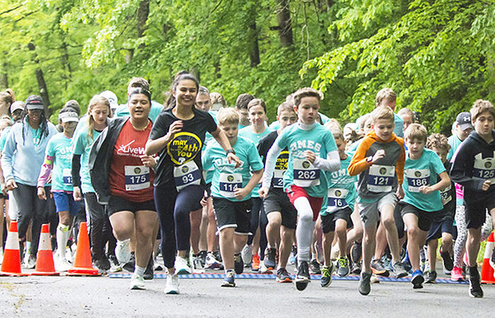 Children running a race.